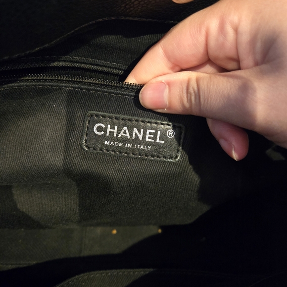 Chanel Caviar CC Soft Timeless Tote SHW - Picture 14 of 16